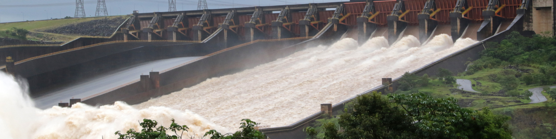 Represa e Refúgio Biológico de Itaipu